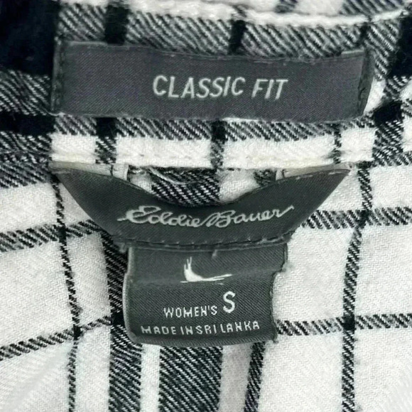 Eddie Bauer Women's Black White Plaid Flannel Shirt Classic Fit Casual Top Small - Picture 8 of 10